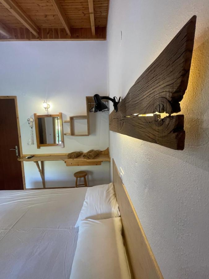 Pension Oasis Votsi  Esterno foto