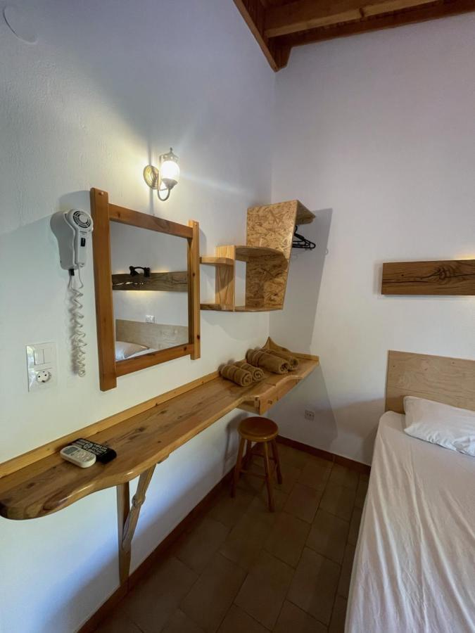Pension Oasis Votsi  Esterno foto