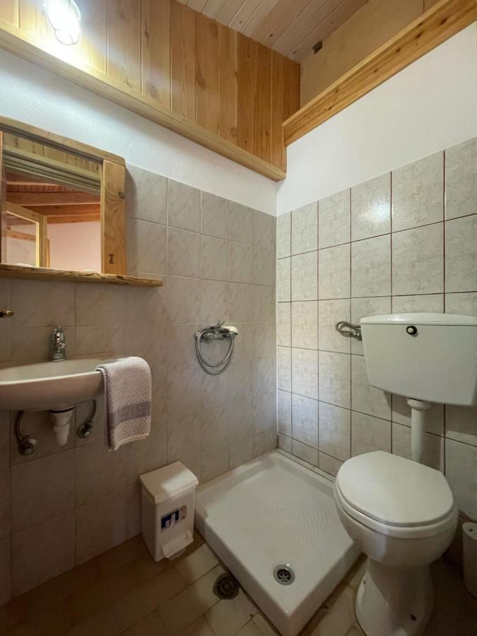 Pension Oasis Votsi  Esterno foto
